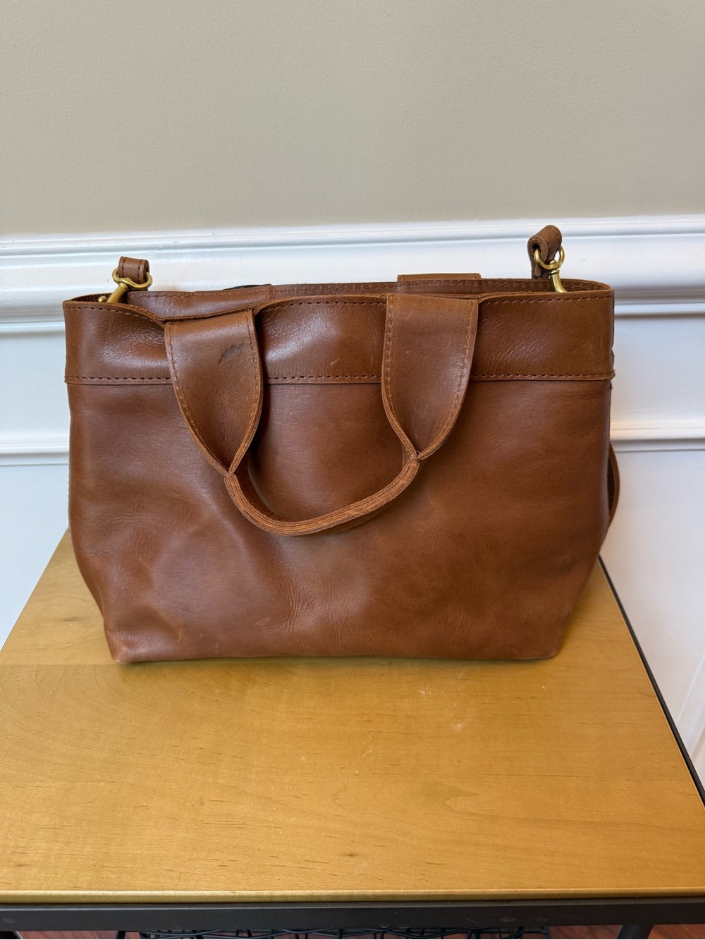 Raven + Lily Chestnut Brown Leather Tote